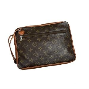 Authentic Vintage Louis Vuitton monogram pochette sports clutch